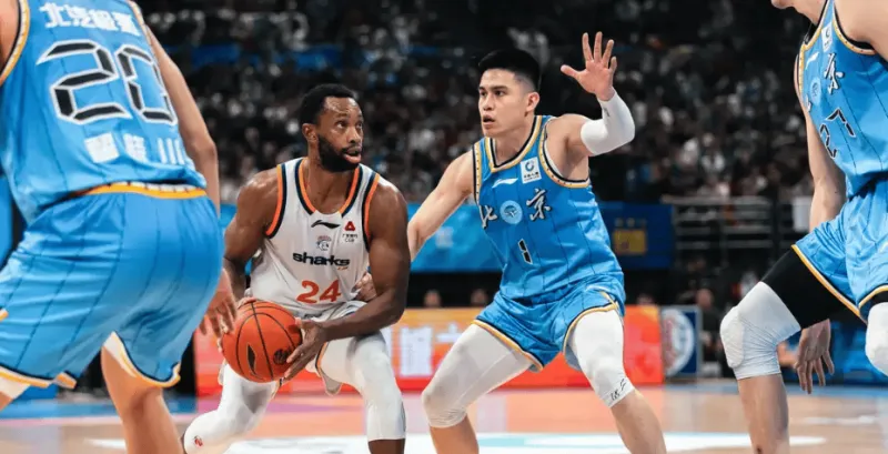 开云体育-媒体人：北京阵容看似奢华，实则没有一个进攻强点带动球队